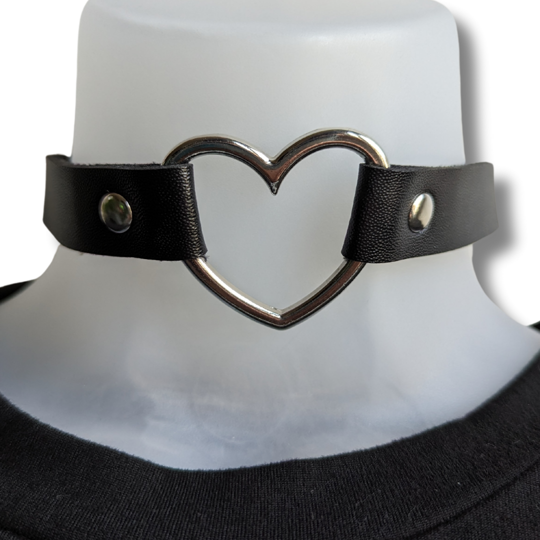 Silver Heart Black Choker